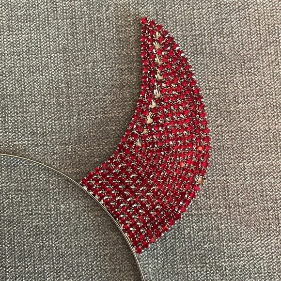 Devil Horns Sparkly Hair Accessory - Picture 3 of 5